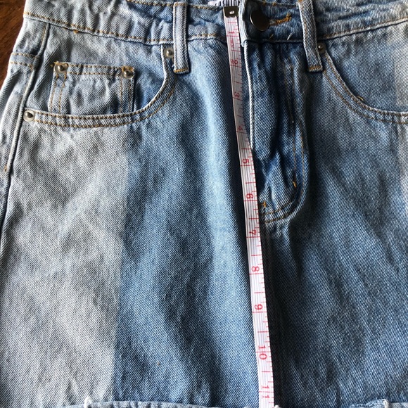 Fashion Nova Two toned Skirt - Picture 5 of 6